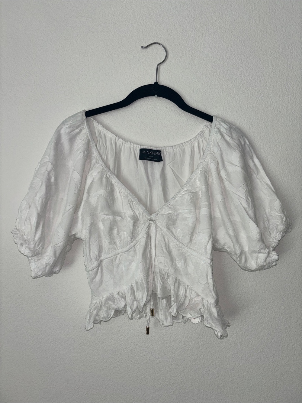 MINKPINK White Textured Puff Sleeve Cropped Blouse